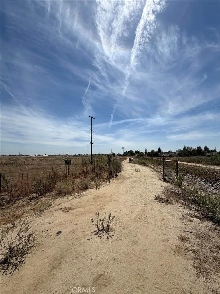 Photo of 28 E South ST, Parlier, CA 93648 (MLS # FR26182357)