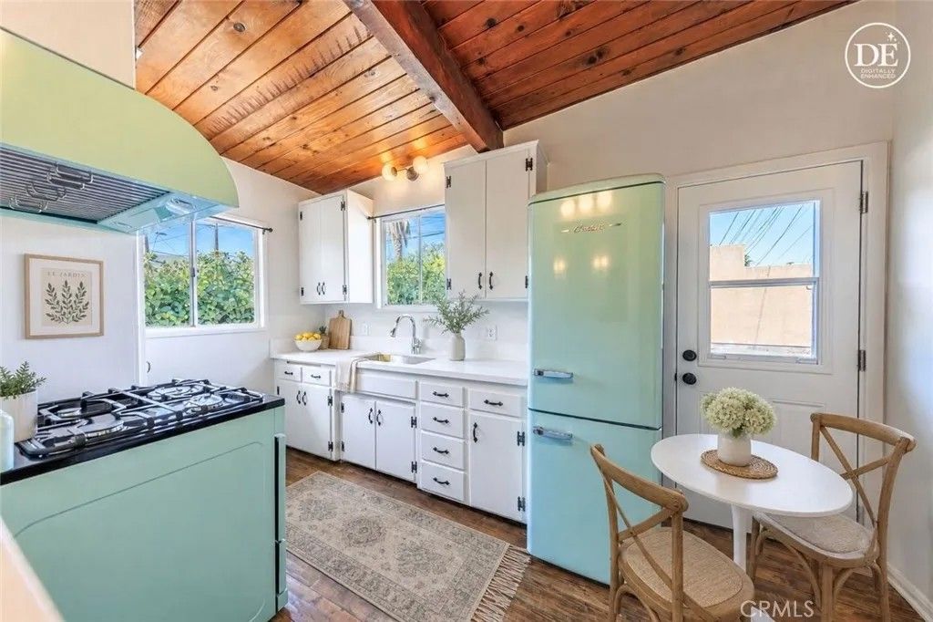 Photo of 5629 Cleon AVE, North Hollywood, CA 91601 (MLS # BB26098181)