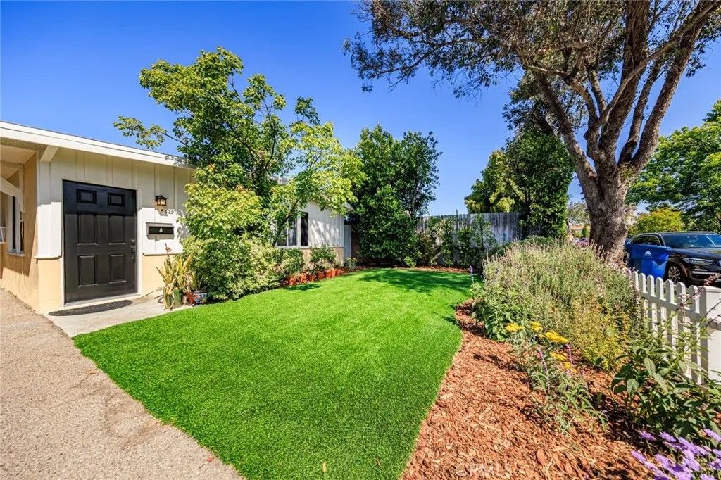 Photo of 5629 Cleon AVE, North Hollywood, CA 91601 (MLS # BB26098181)