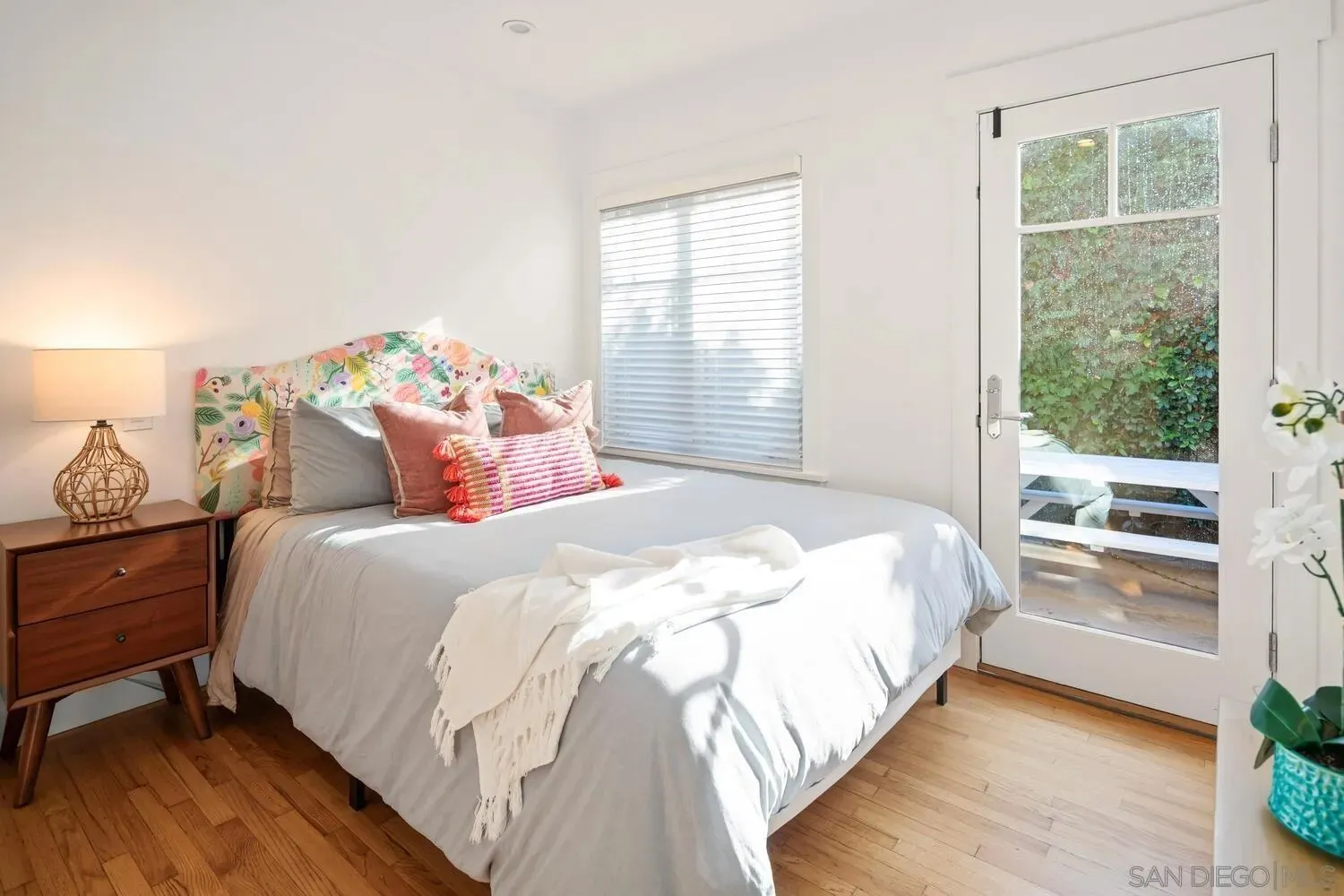 Coronado, California 92118, United States, 3 Bedrooms Bedrooms, ,2 BathroomsBathrooms,Residential,Active,241911