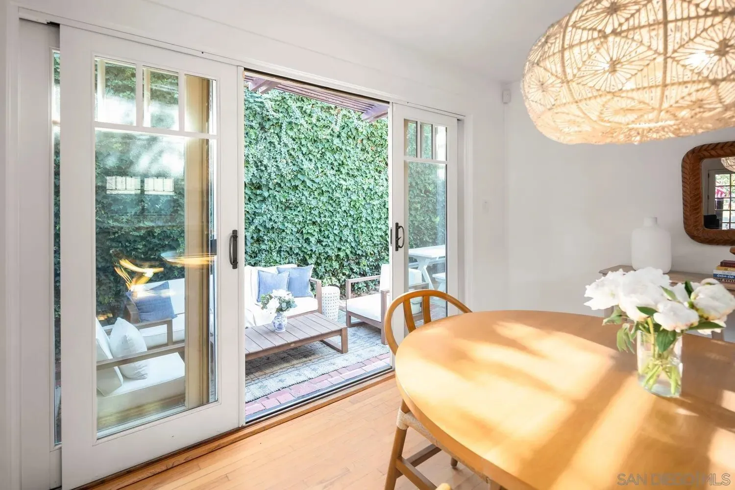 Coronado, California 92118, United States, 3 Bedrooms Bedrooms, ,2 BathroomsBathrooms,Residential,Active,241911