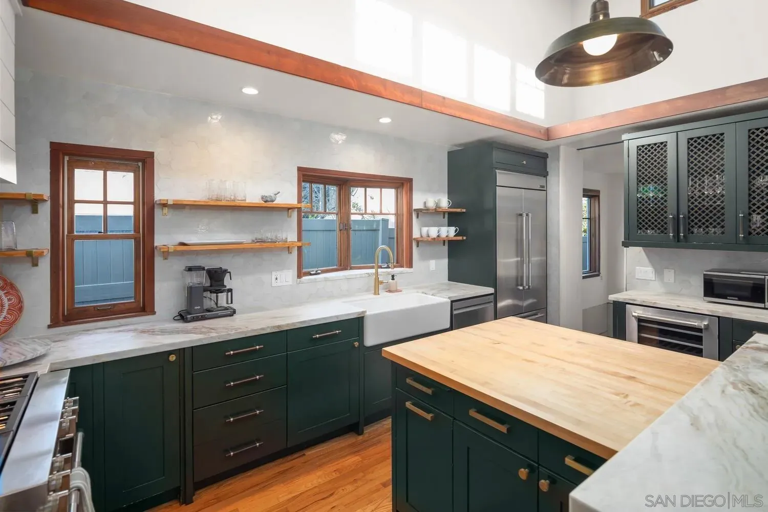 Coronado, California 92118, United States, 3 Bedrooms Bedrooms, ,2 BathroomsBathrooms,Residential,Active,241911