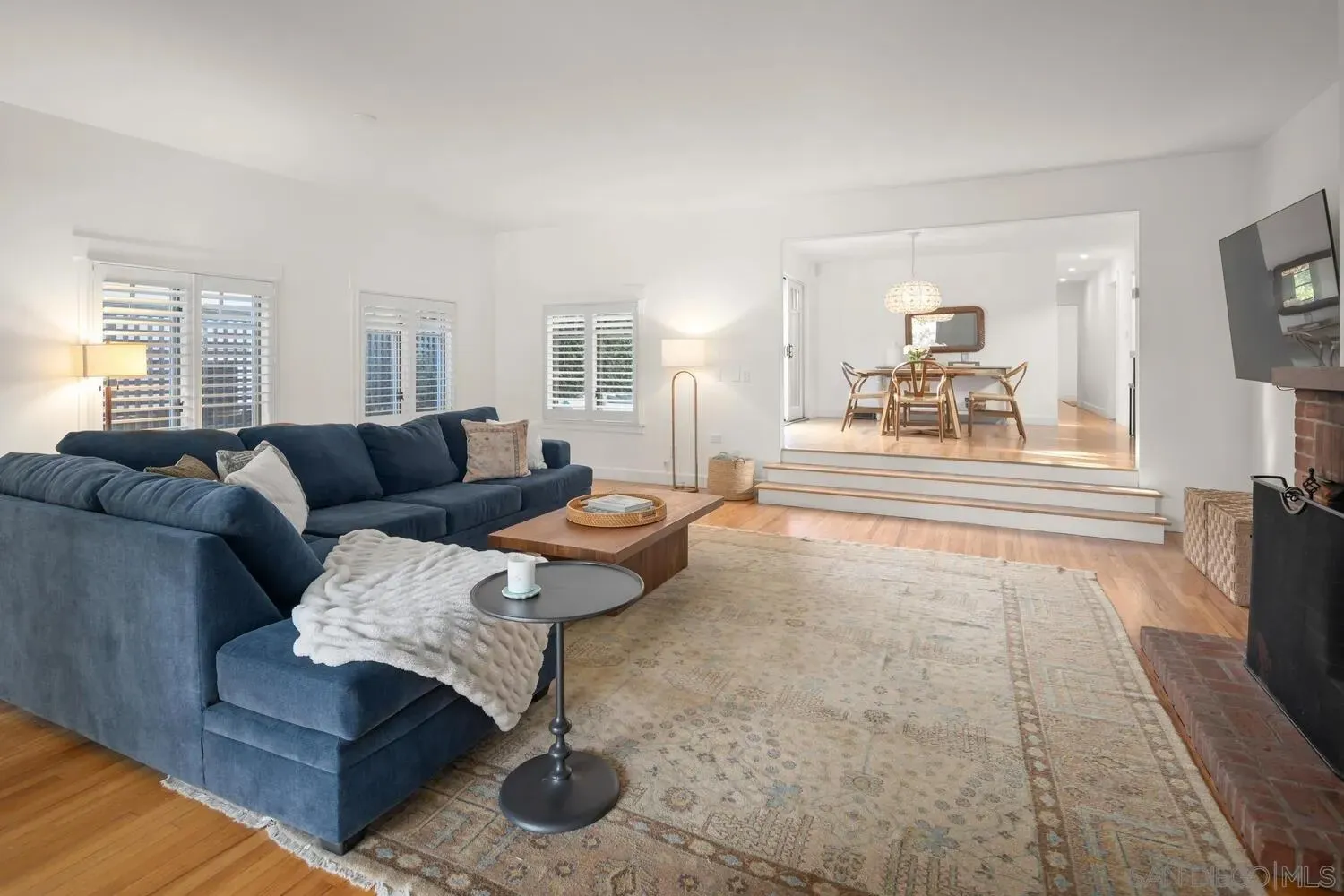 Coronado, California 92118, United States, 3 Bedrooms Bedrooms, ,2 BathroomsBathrooms,Residential,Active,241911