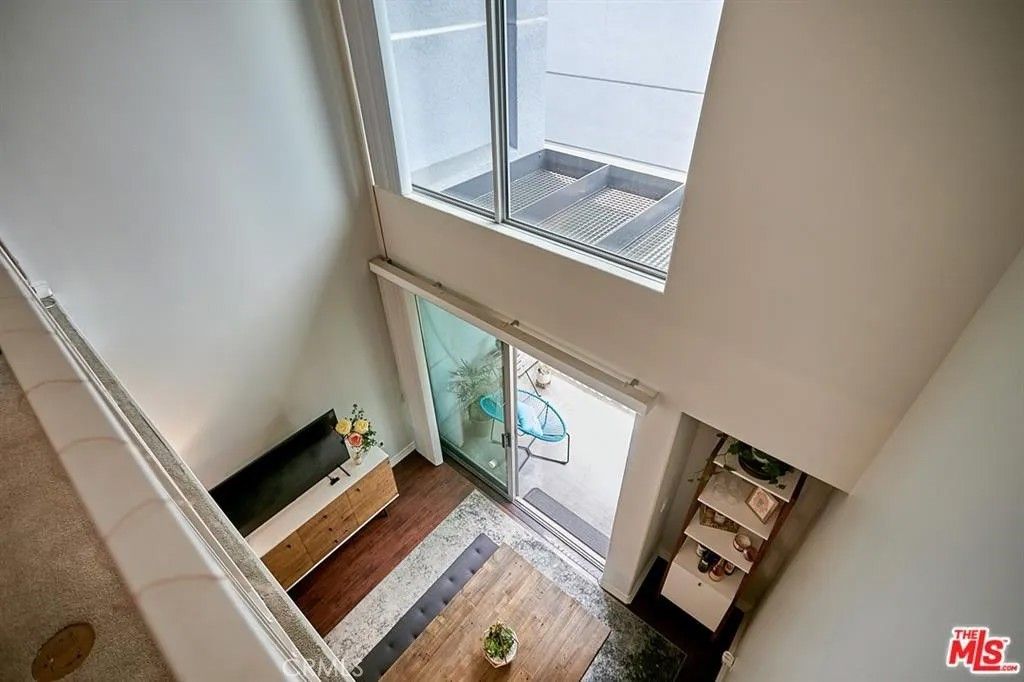 Photo of 629 Traction, Los Angeles, CA 90013 (MLS # CV26082186)