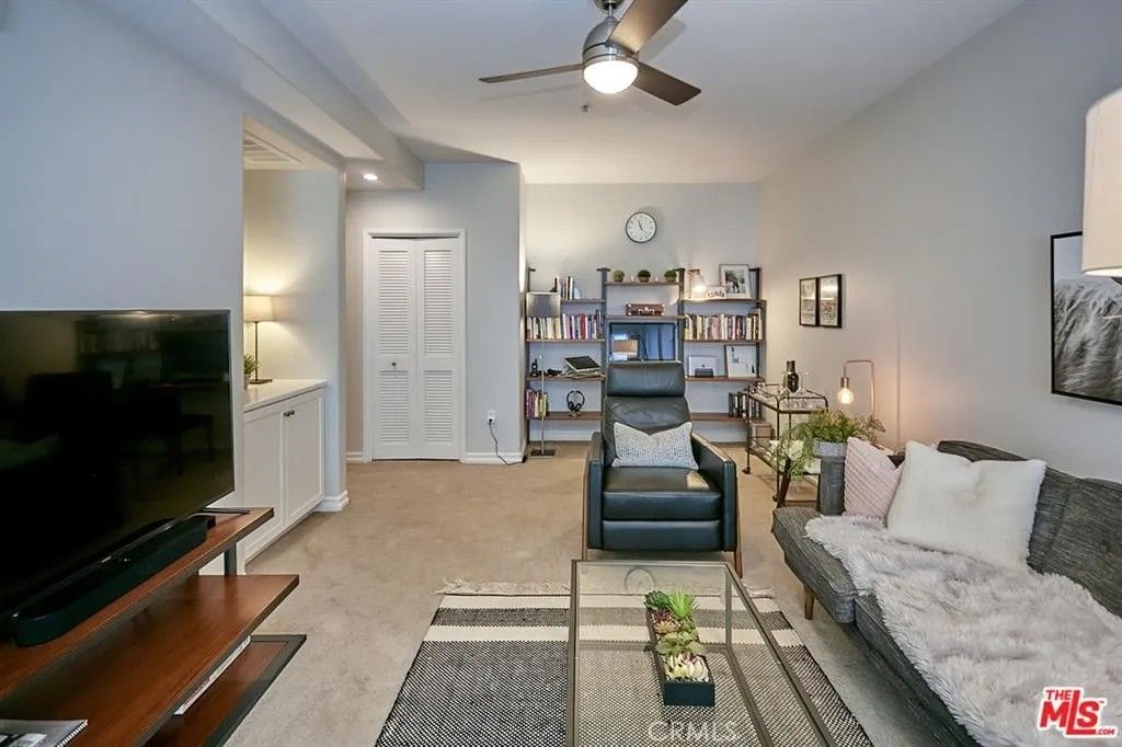 Photo of 629 Traction, Los Angeles, CA 90013 (MLS # CV26082186)