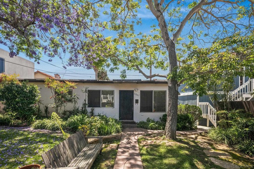 Photo of 2045-47 Felspar St, San Diego, CA 92109 (MLS # 260009489)