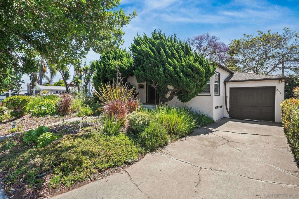 Photo of 2045-47 Felspar St, San Diego, CA 92109 (MLS # 260009489)