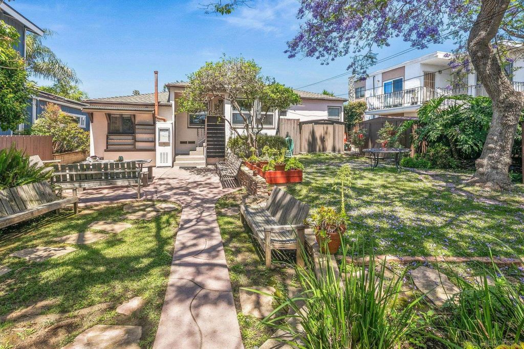 Photo of 2045-47 Felspar St, San Diego, CA 92109 (MLS # 260009489)