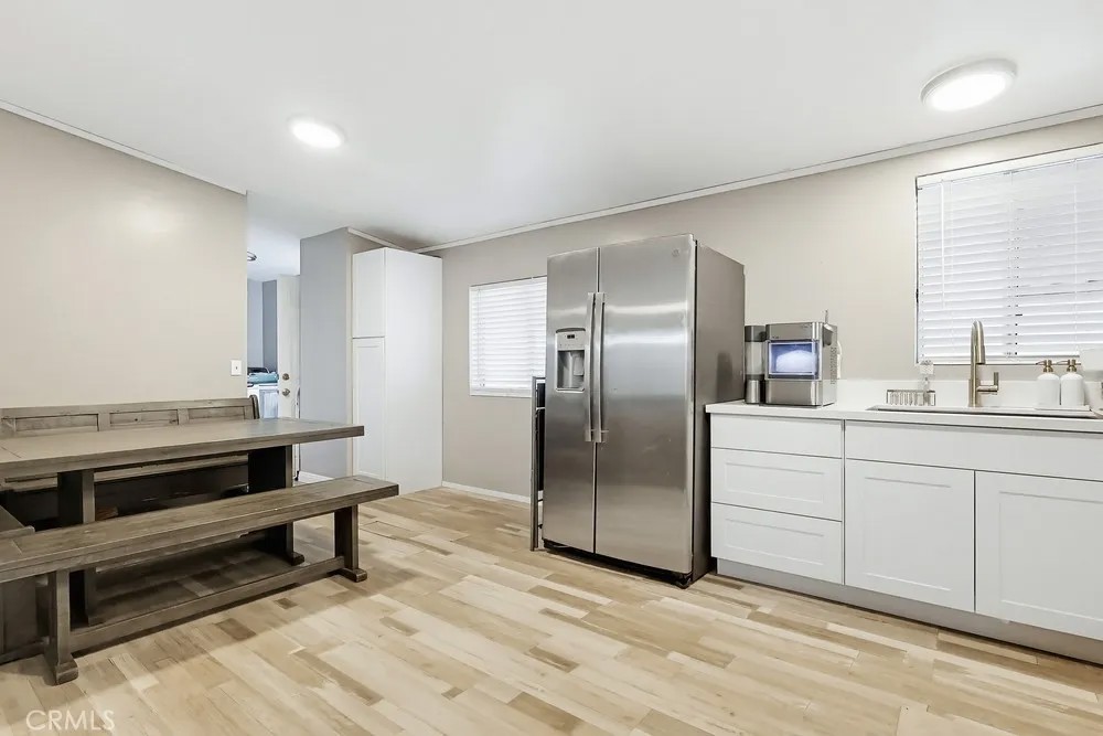 7101 Rosecrans East 84