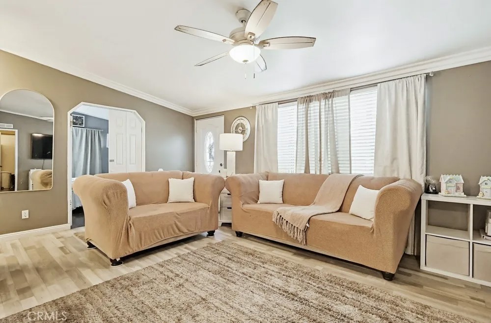 7101 Rosecrans East 84