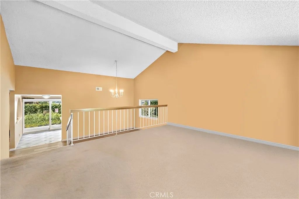 979 S Grinnell