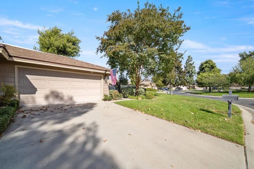 Photo of 4320 Los Padres Drive, Fallbrook, CA 92028 (MLS # NDP2510320)