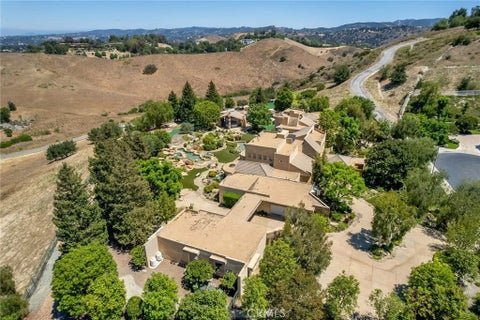Tiny photo for 25411 Colette Way, Calabasas, CA 91302 (MLS # SR26140522)