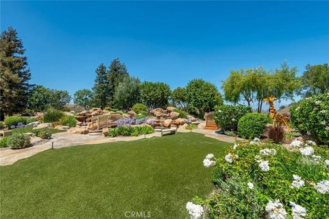 Tiny photo for 25411 Colette Way, Calabasas, CA 91302 (MLS # SR26140522)