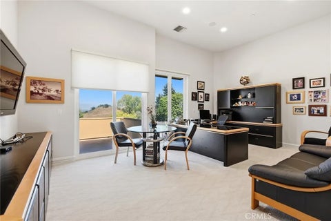 Tiny photo for 25411 Colette Way, Calabasas, CA 91302 (MLS # SR26140522)
