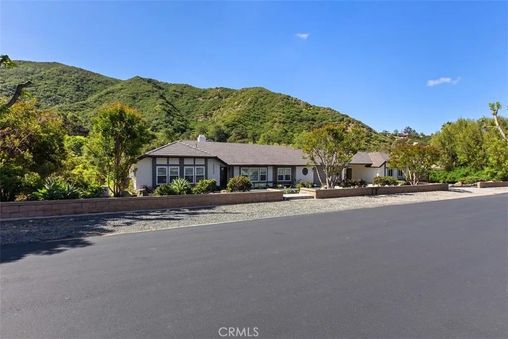 Photo of 28532 Markuson Rd, Silverado Canyon, CA 92676 (MLS # OC26089558)