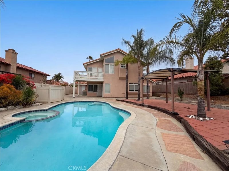 39676 Ridgedale Drive