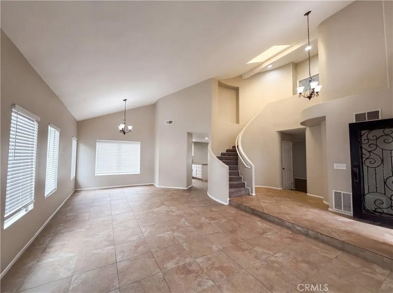 39676 Ridgedale Drive