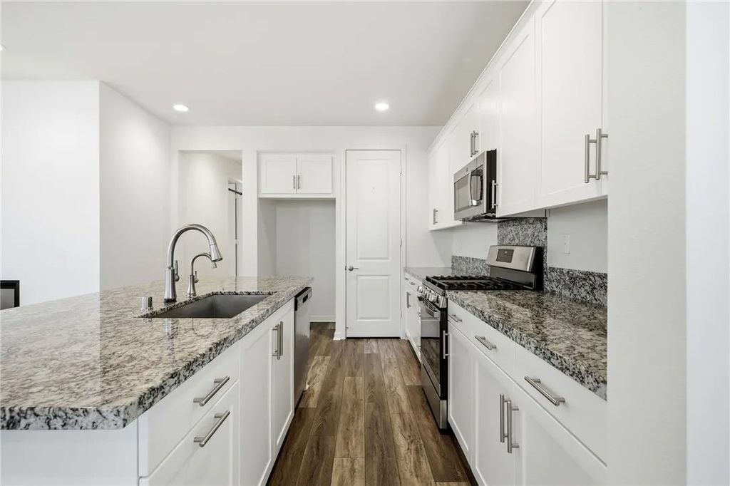 Photo of 32609 Brunello Way, Temecula, CA 92591 (MLS # SW25276071)