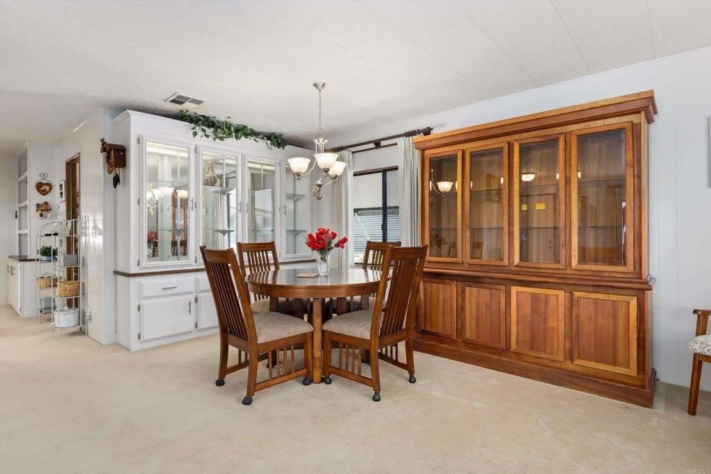 3535 Linda Vista 265