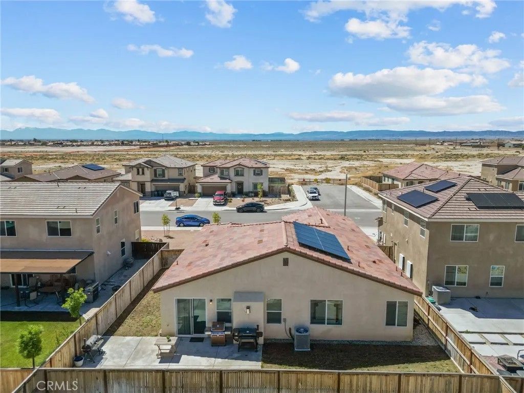 Photo of 2836 La Calle Audaz Ave, Rosamond, CA 93560 (MLS # SR26081835)