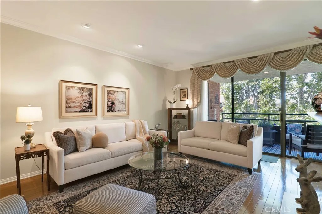 4727 Park Encino Lane 230