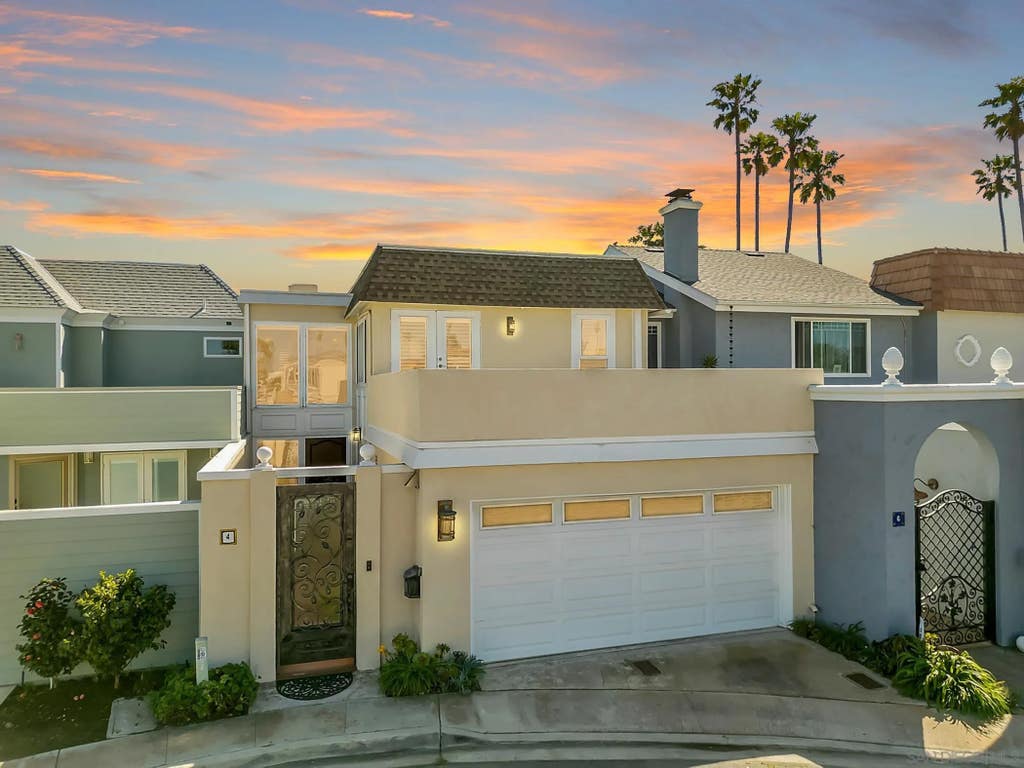 Photo of 4 Gingertree Ln, Coronado, CA 92118 (MLS # 260013293)