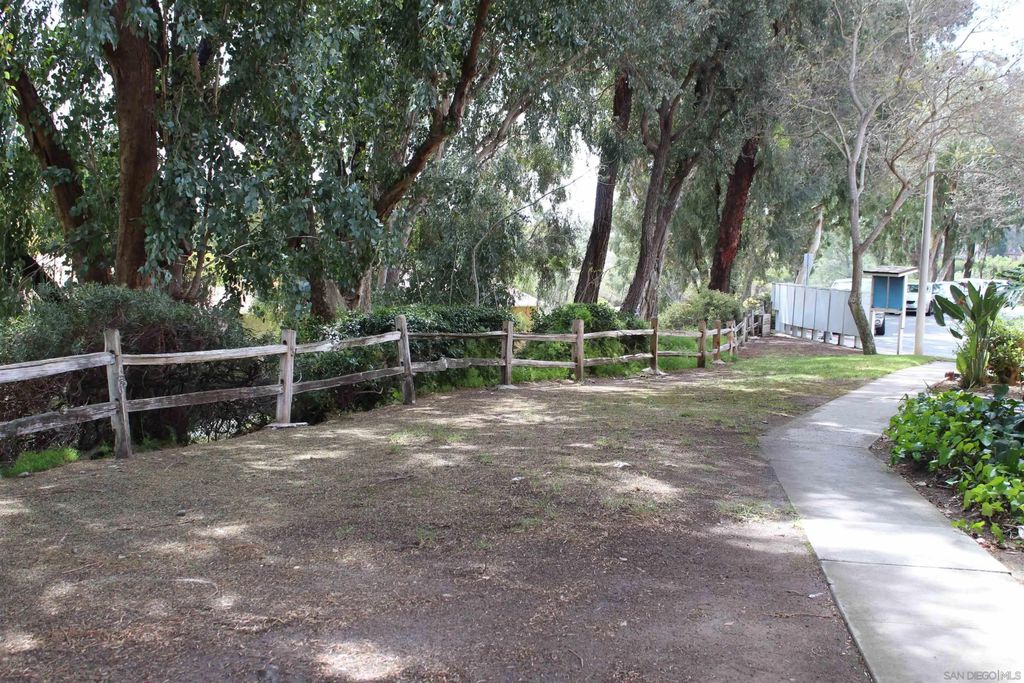 Photo of 13754 Caminito Vizzini, San Diego, CA 92129 (MLS # 2600394)