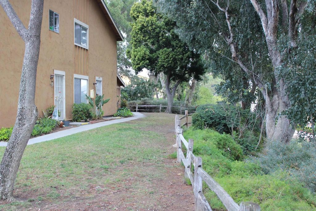 Photo of 13754 Caminito Vizzini, San Diego, CA 92129 (MLS # 2600394)
