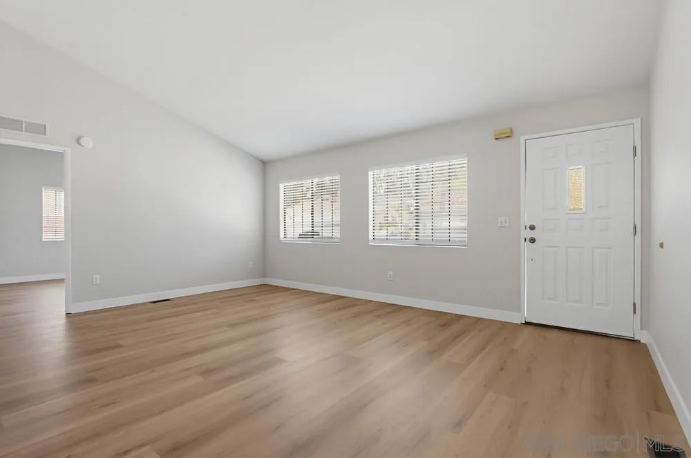 14955 Avenida Venusto 86