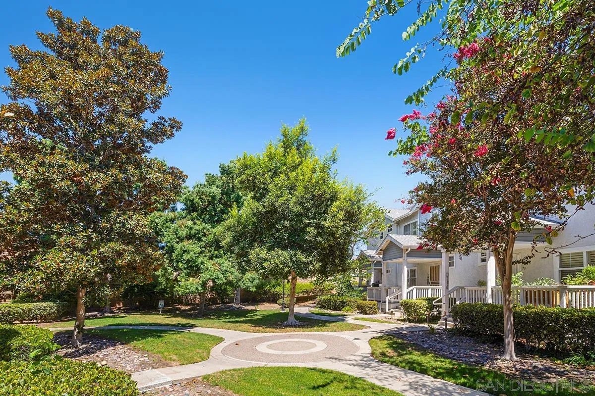 10010 Scripps Vista 72
