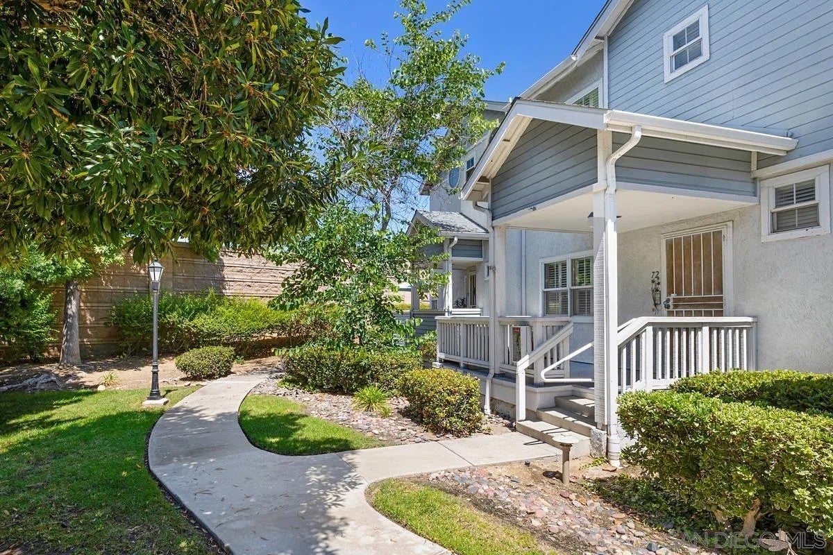 10010 Scripps Vista 72