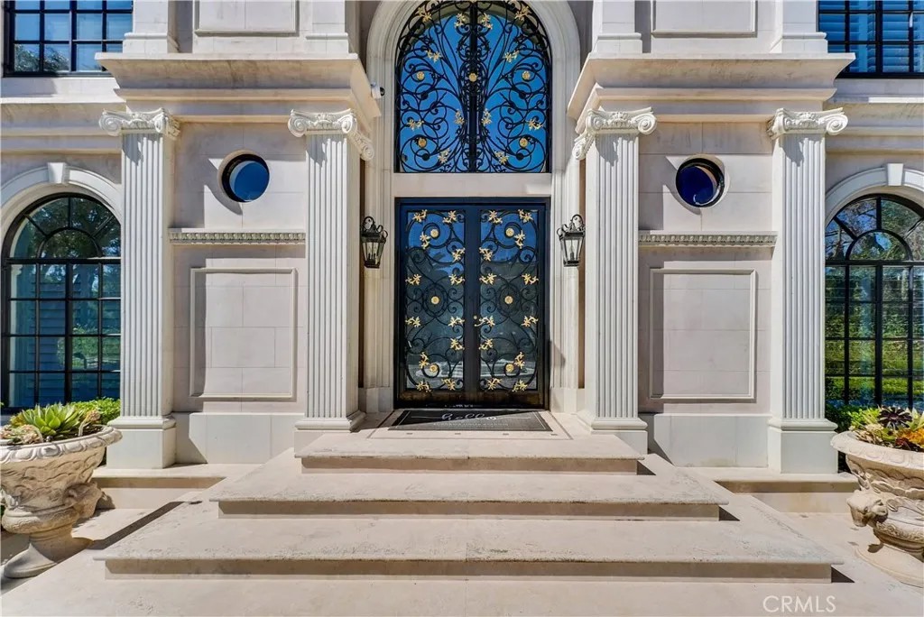 3300 Palos Verdes West