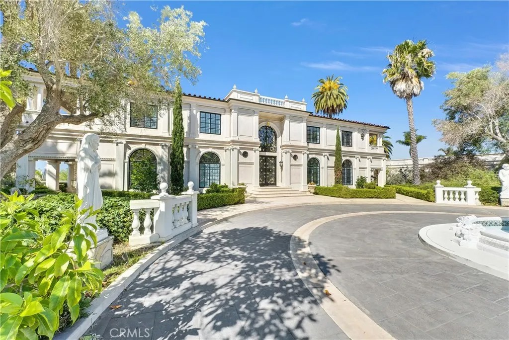 3300 Palos Verdes West
