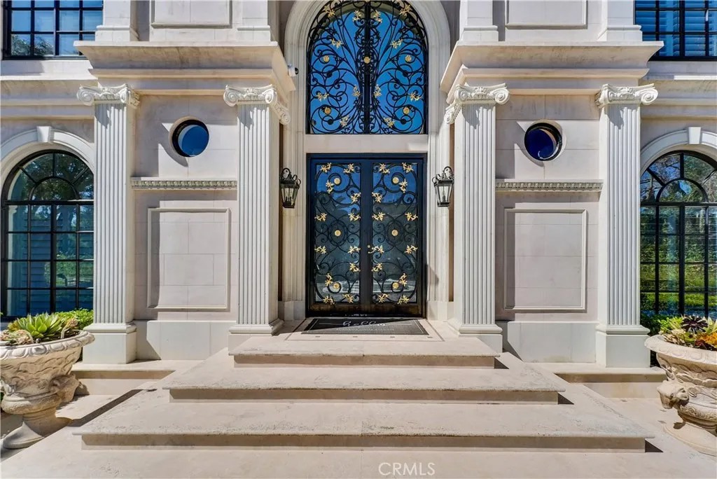 3300 Palos Verdes West