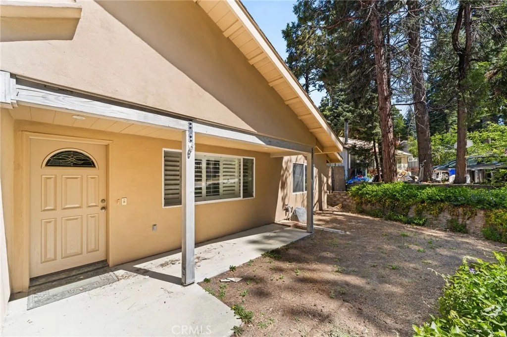 31686 Luring Pines Circle