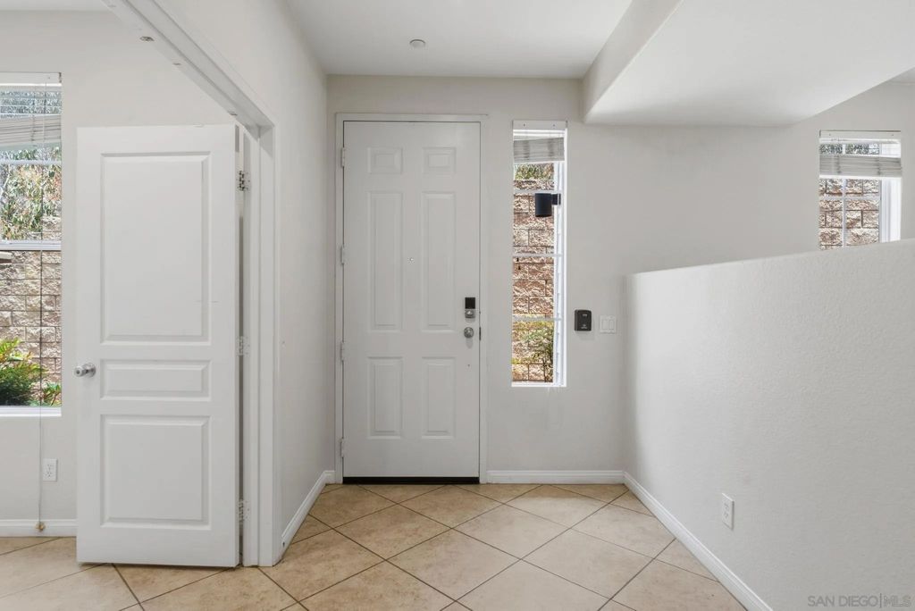 Photo of 750 Harbor Cliff Way #105, Oceanside, CA 92054 (MLS # 260016801)