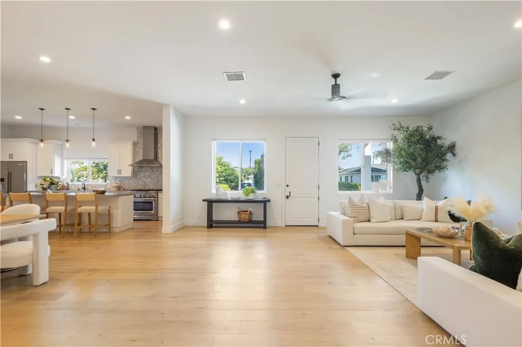 333 Mesa Drive