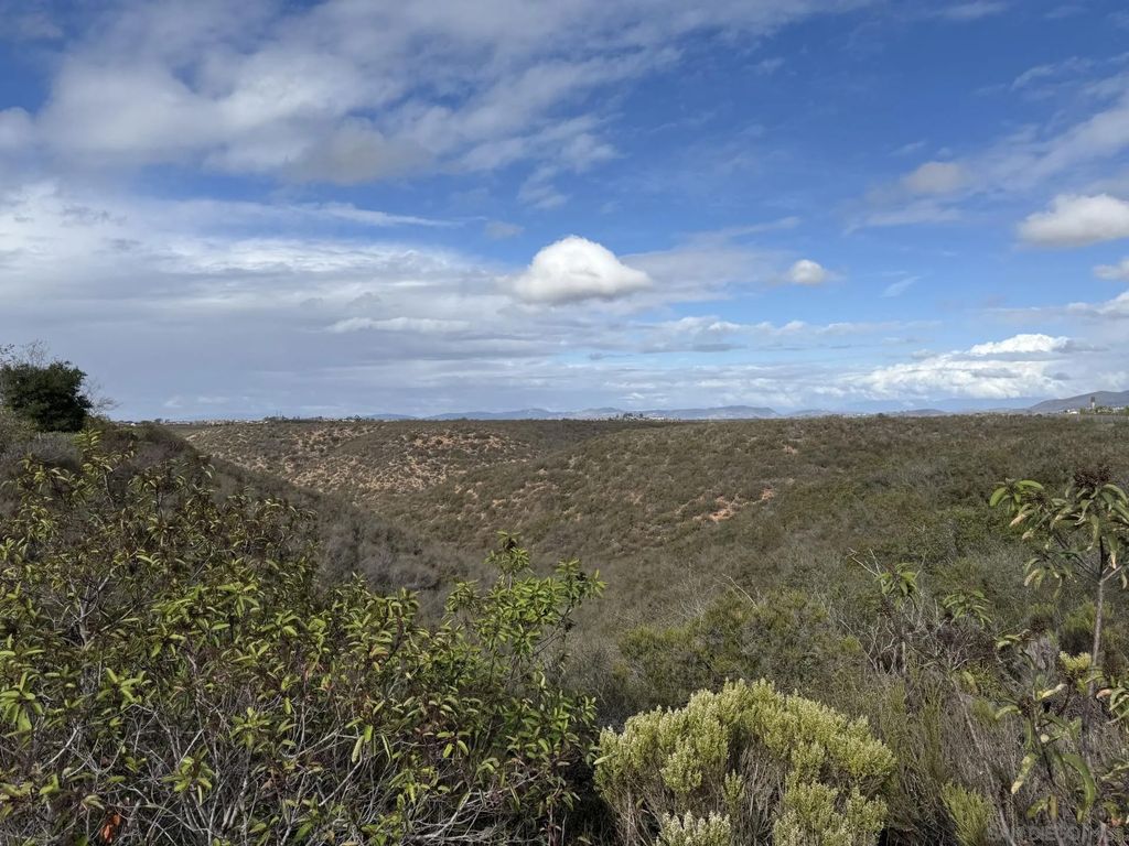 Photo of 11130 Taloncrest Way #13, San Diego, CA 92126 (MLS # 250044940)