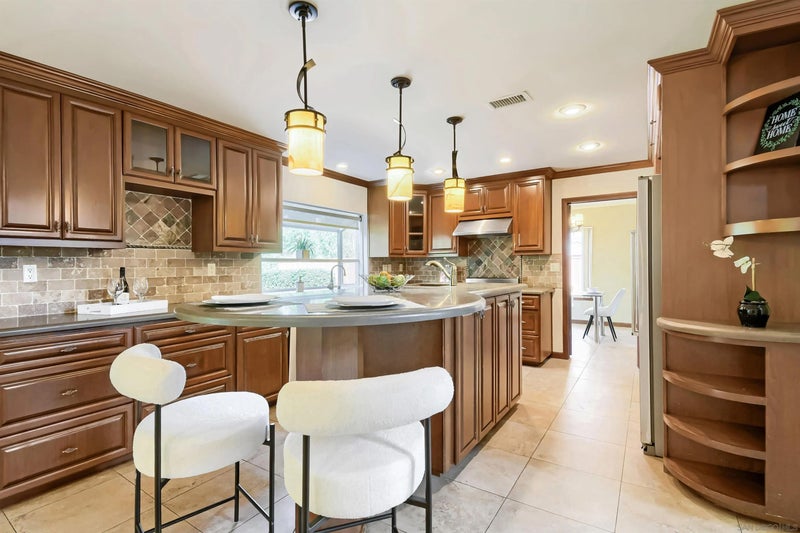 10912 Promesa Dr.
