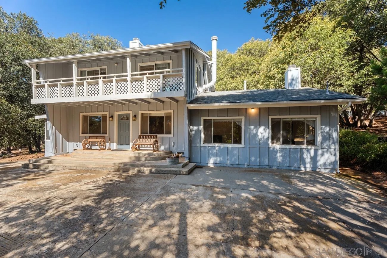 4728 Pine Ridge Ave.