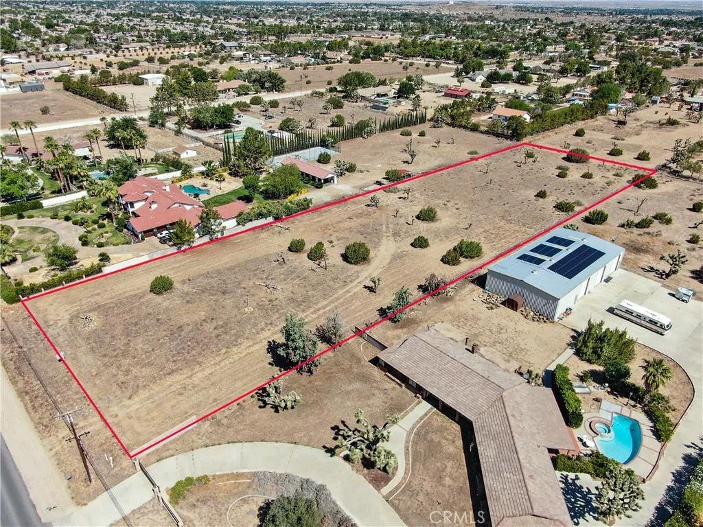 Photo of 2600 W Ave O, Palmdale, CA 93551 (MLS # SR26078455)