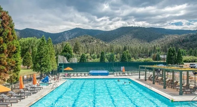 2217 Saint Bernard Drive