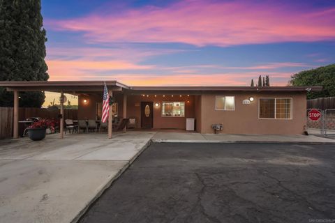 Photo of 820 Frances Drive, Vista, CA 92084 (MLS # 260005177)