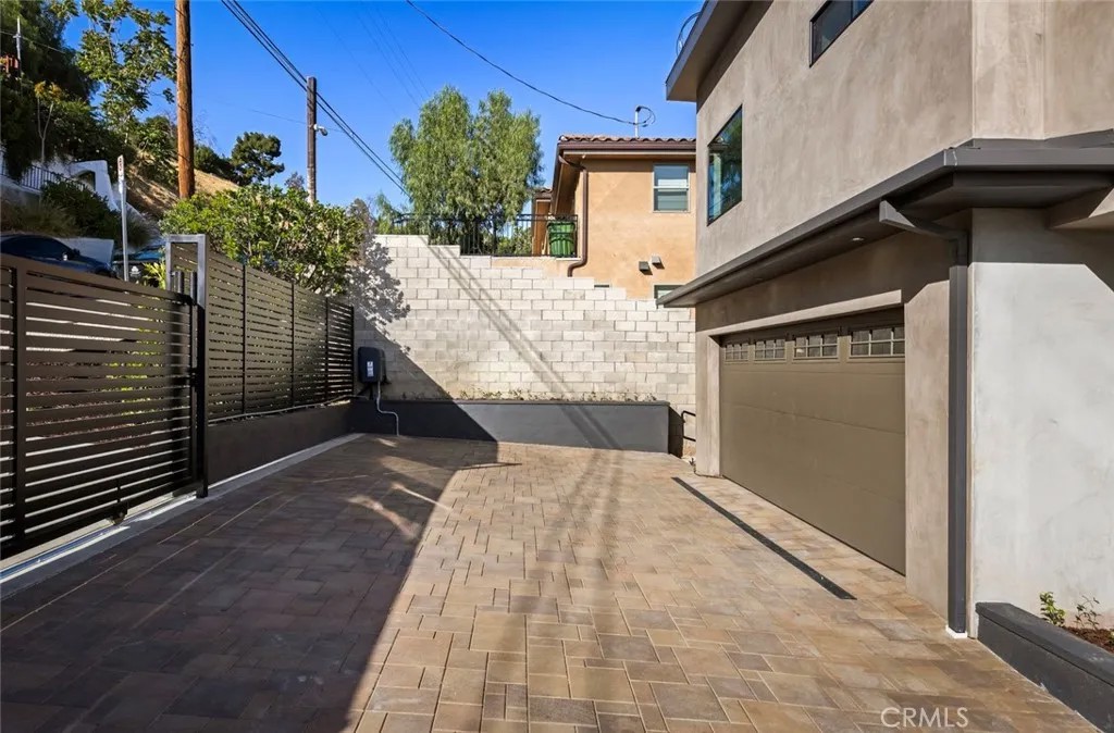 3032 Johnston Street