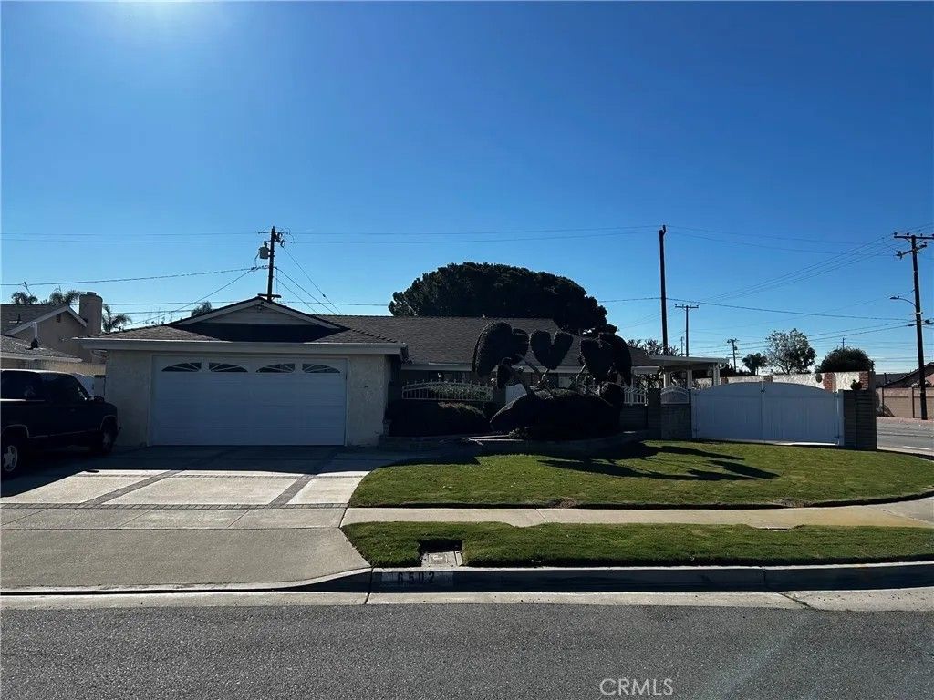 Photo of 6502 Clare Dr, Huntington Beach, CA 92647 (MLS # SW26008310)