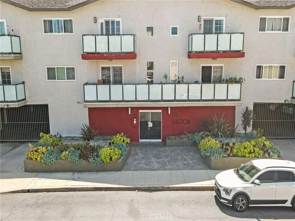 Photo of 525 S Shelton Street #205, Burbank, CA 91506 (MLS # SR26005689)