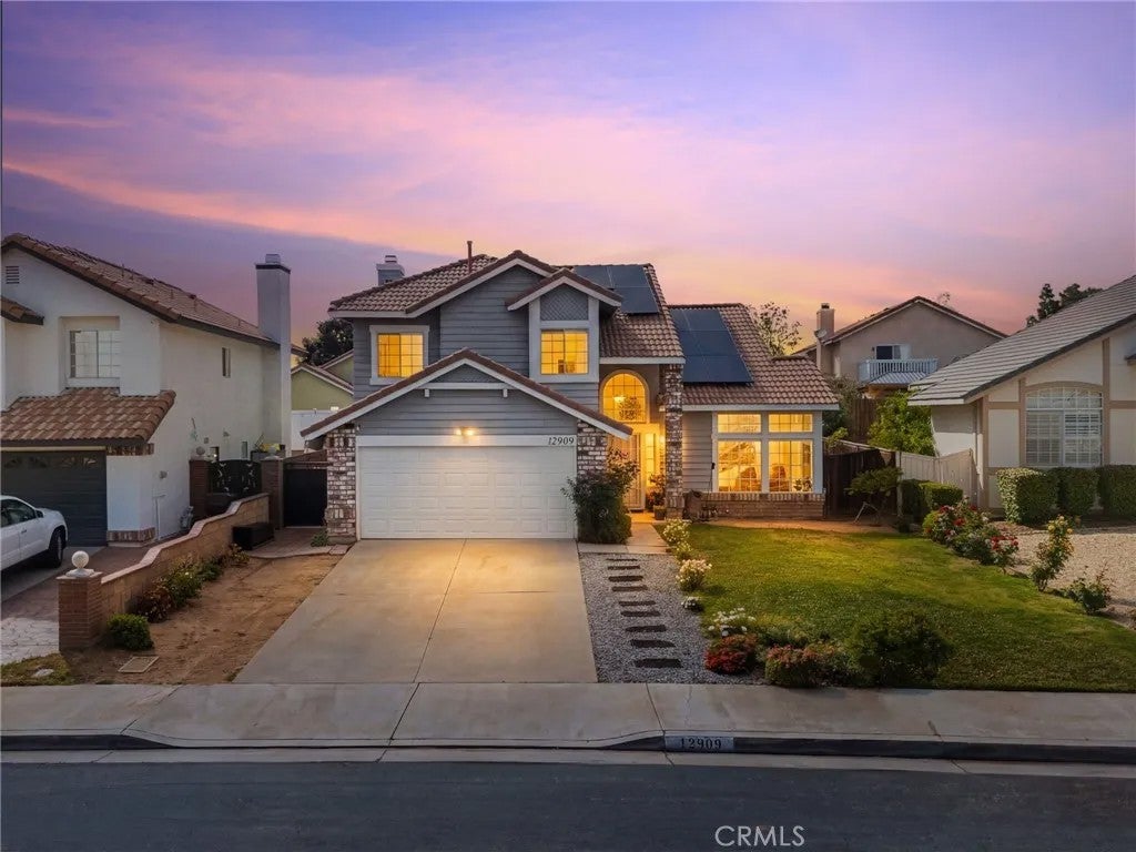 Photo of 12909 fontainebleau Drive, Moreno Valley, CA 92555 (MLS # DW26034894)