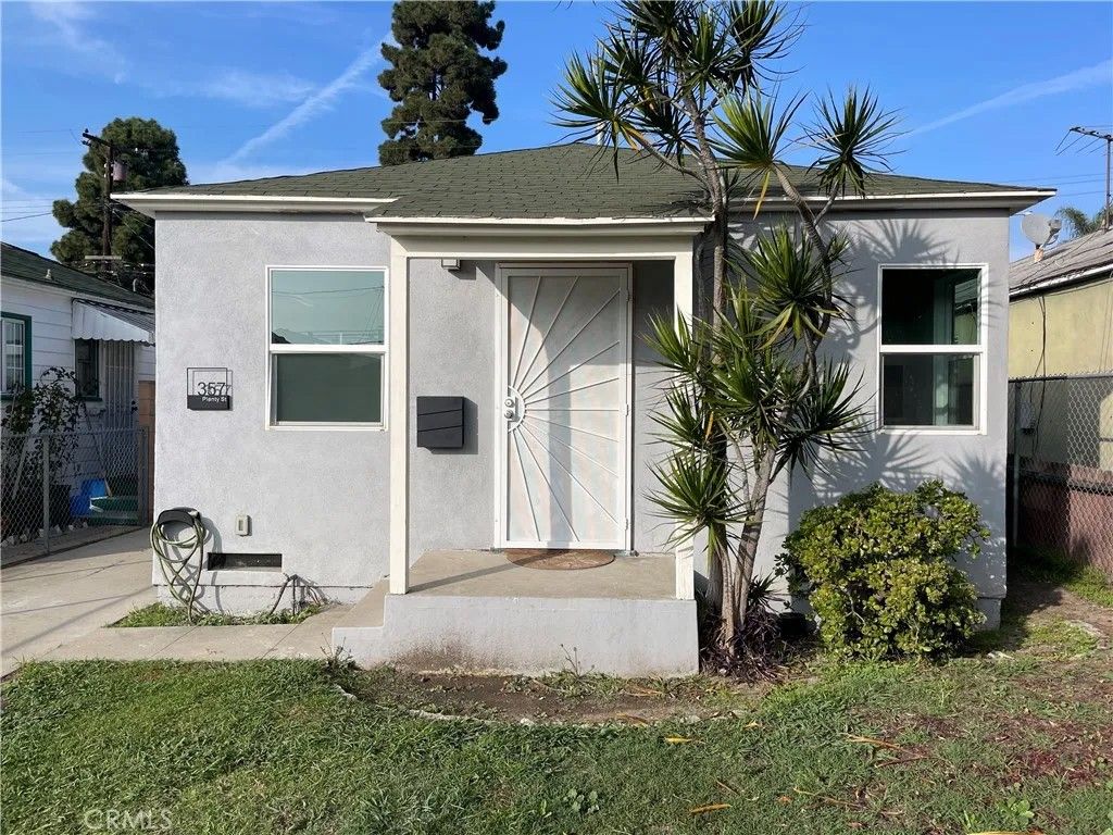 Photo of 357 E Plenty Street, Long Beach, CA 90805 (MLS # SB25279429)