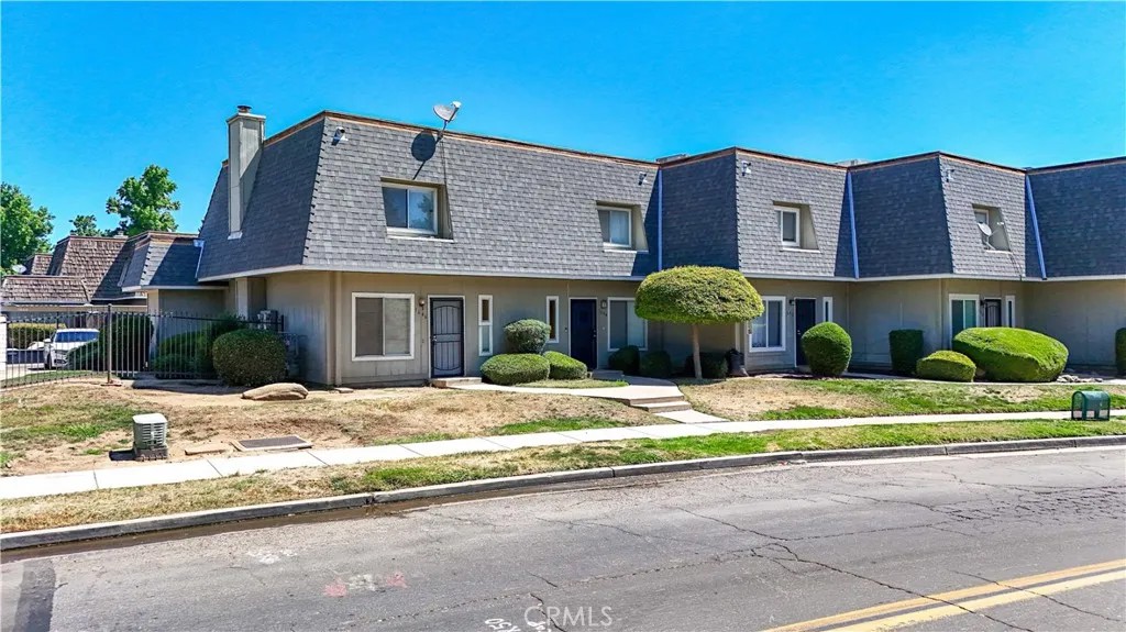 1646 W North Bear Creek